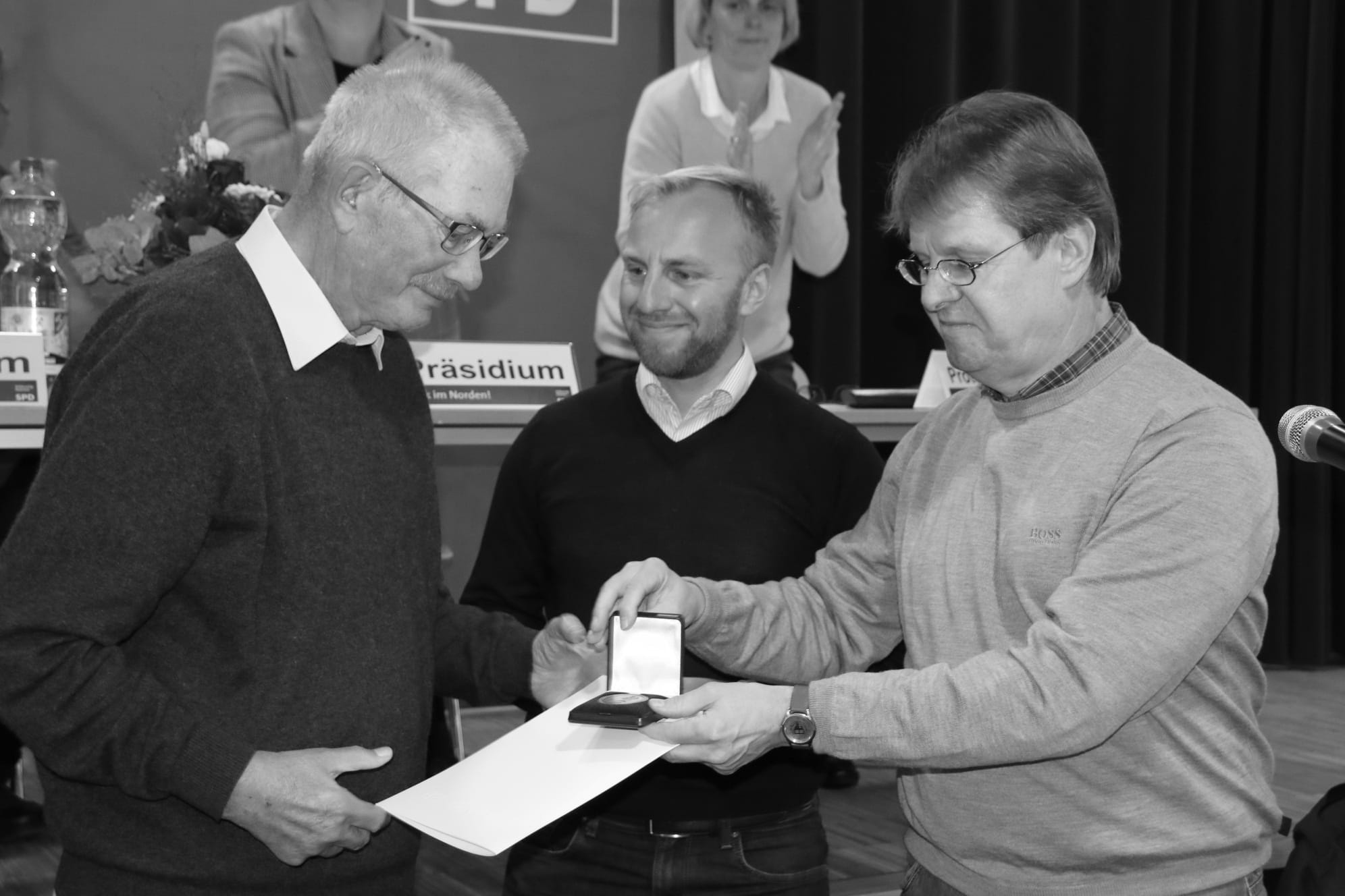 Trauer um Gerhard Poppendiecker › SPD Ostholstein